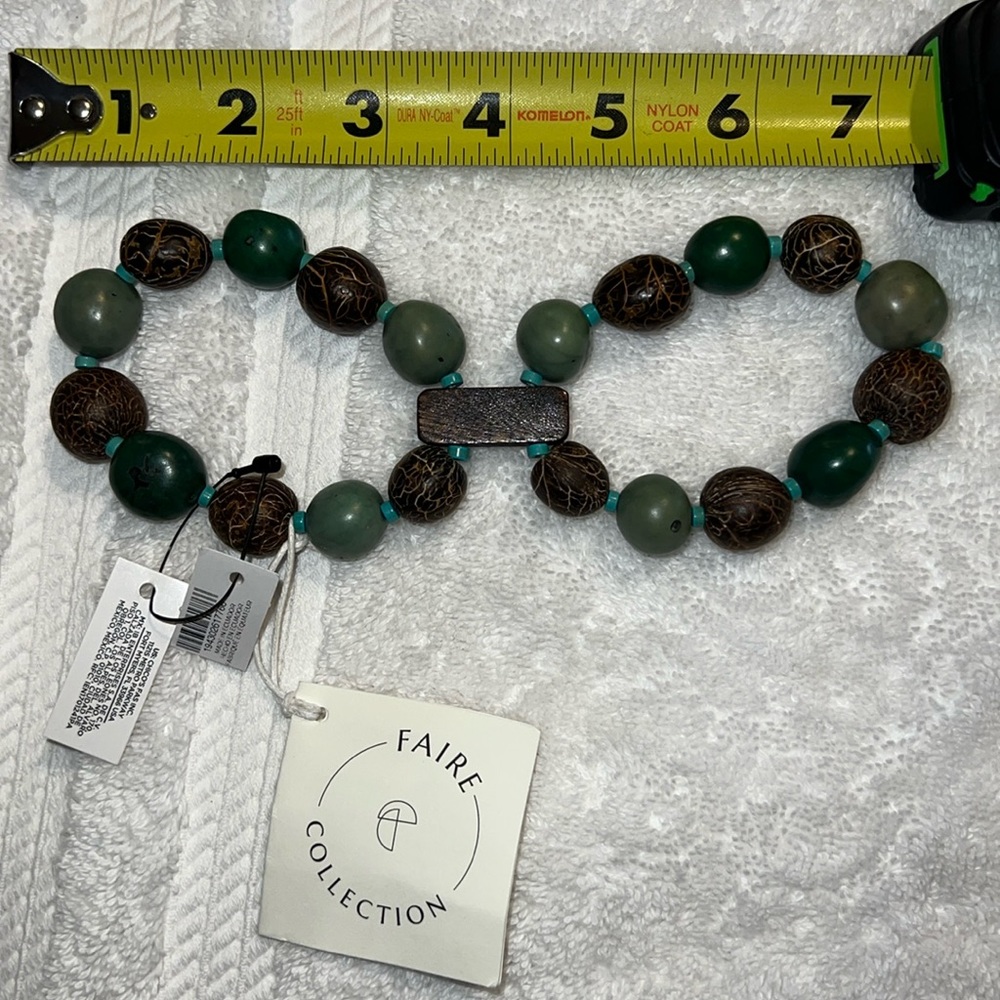 Faire Collection elastic bracelet